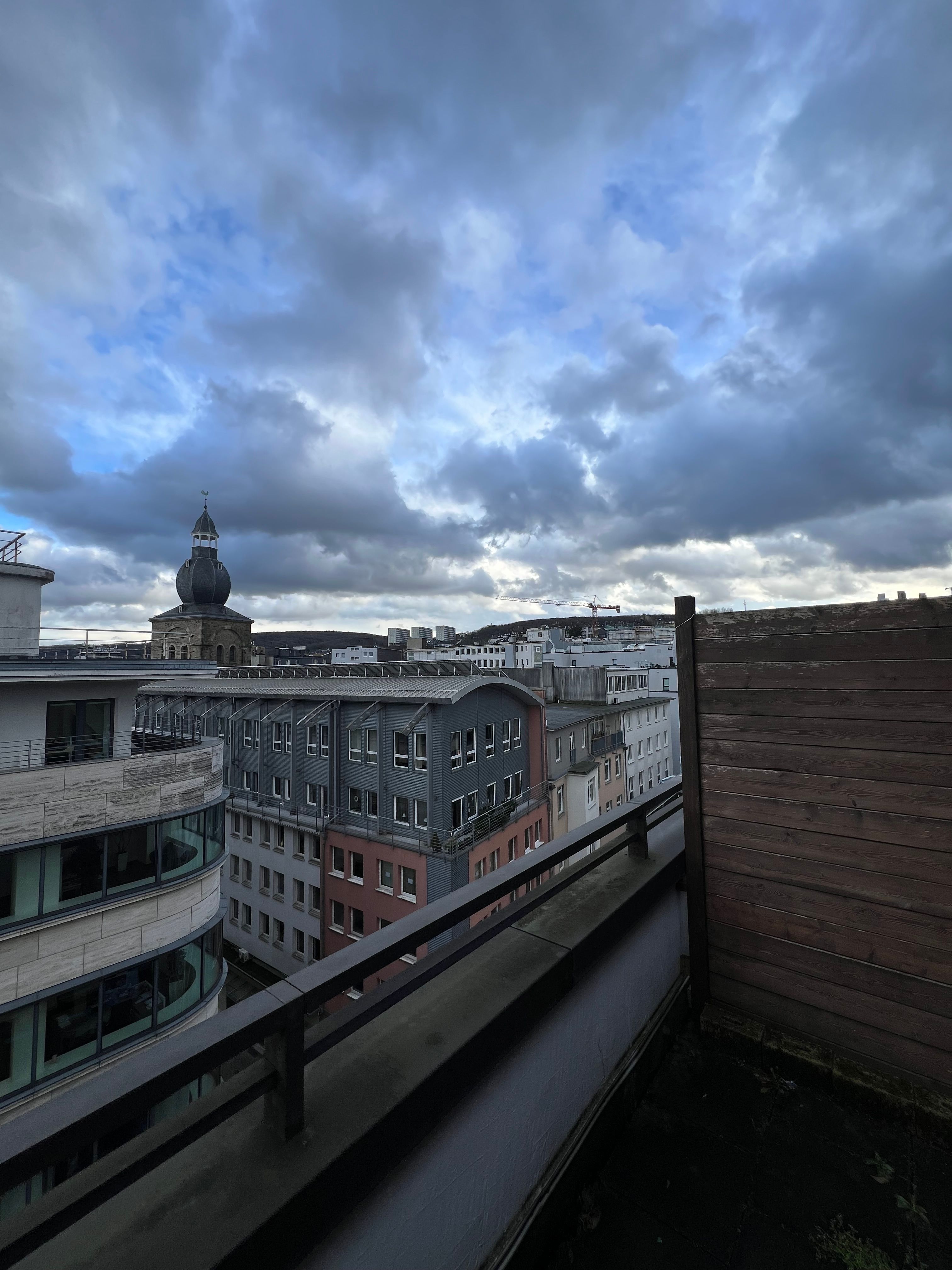  Bright & Cozy Private Penthouse In The Heart Of Wuppertal  -  Bright & cozy private penthouse in the heart of Wuppertal  - Gallery -  13