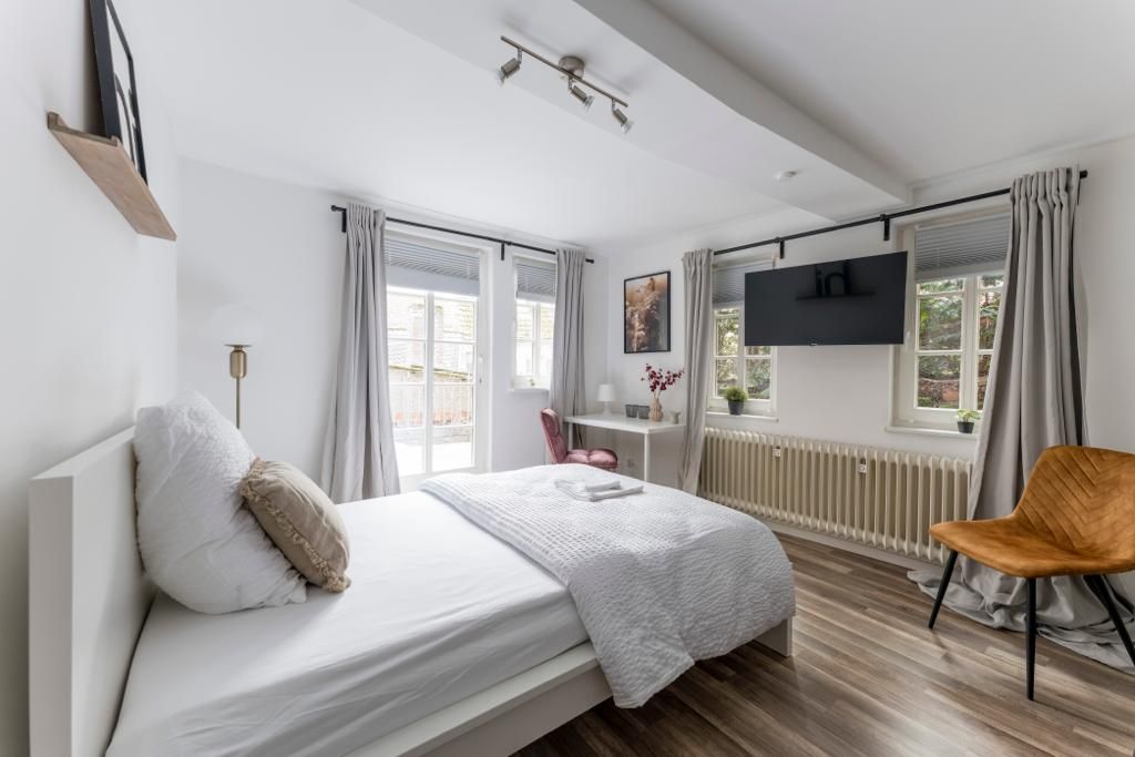  Pure Old Town In The Heart Of Marburg  -  Pure old town in the heart of Marburg  - Gallery -  13