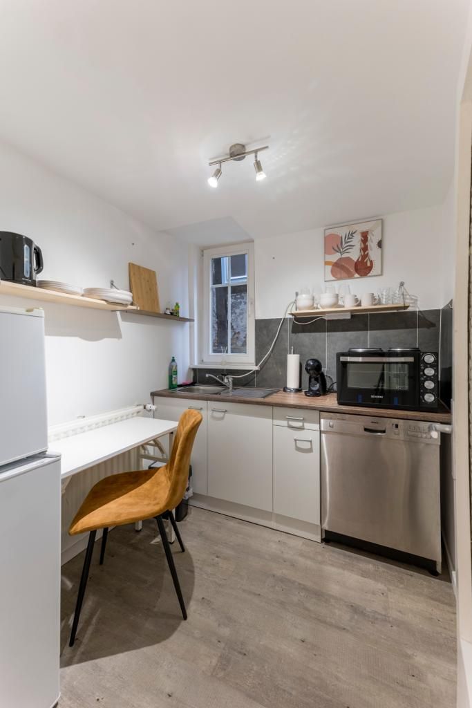  Pure Old Town In The Heart Of Marburg  -  Pure old town in the heart of Marburg  - Gallery -  1