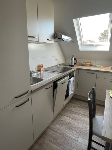 Stylish, renovated & fully furnished 2 bedroom apartment in Troisdorf