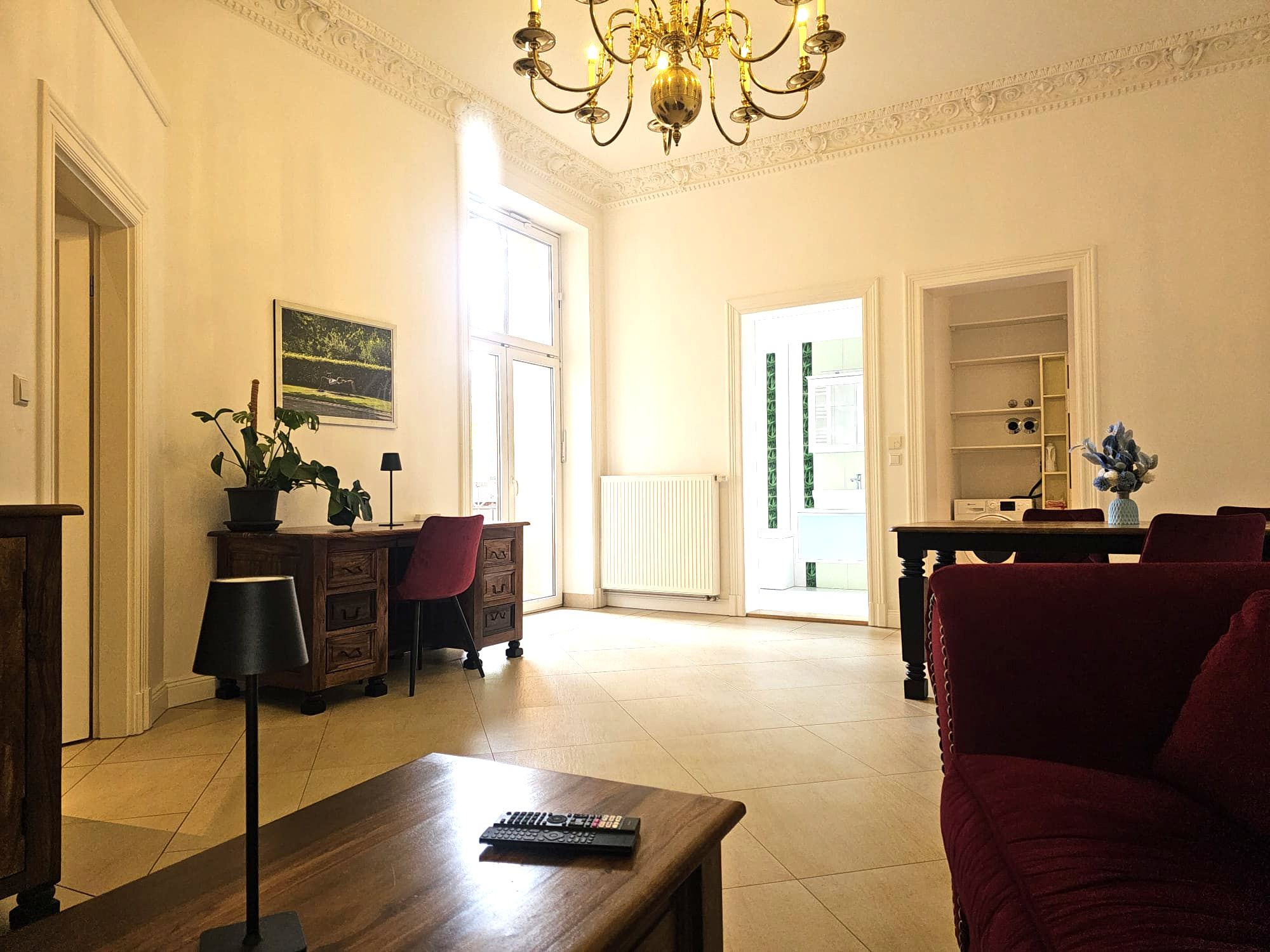 Quiet Apartment In A Central Location - 16