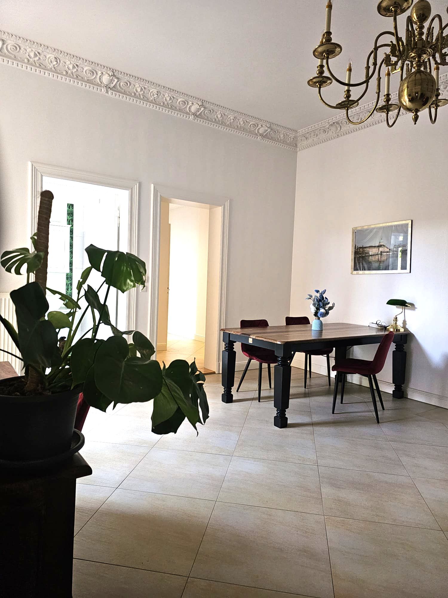Quiet Apartment In A Central Location - 11