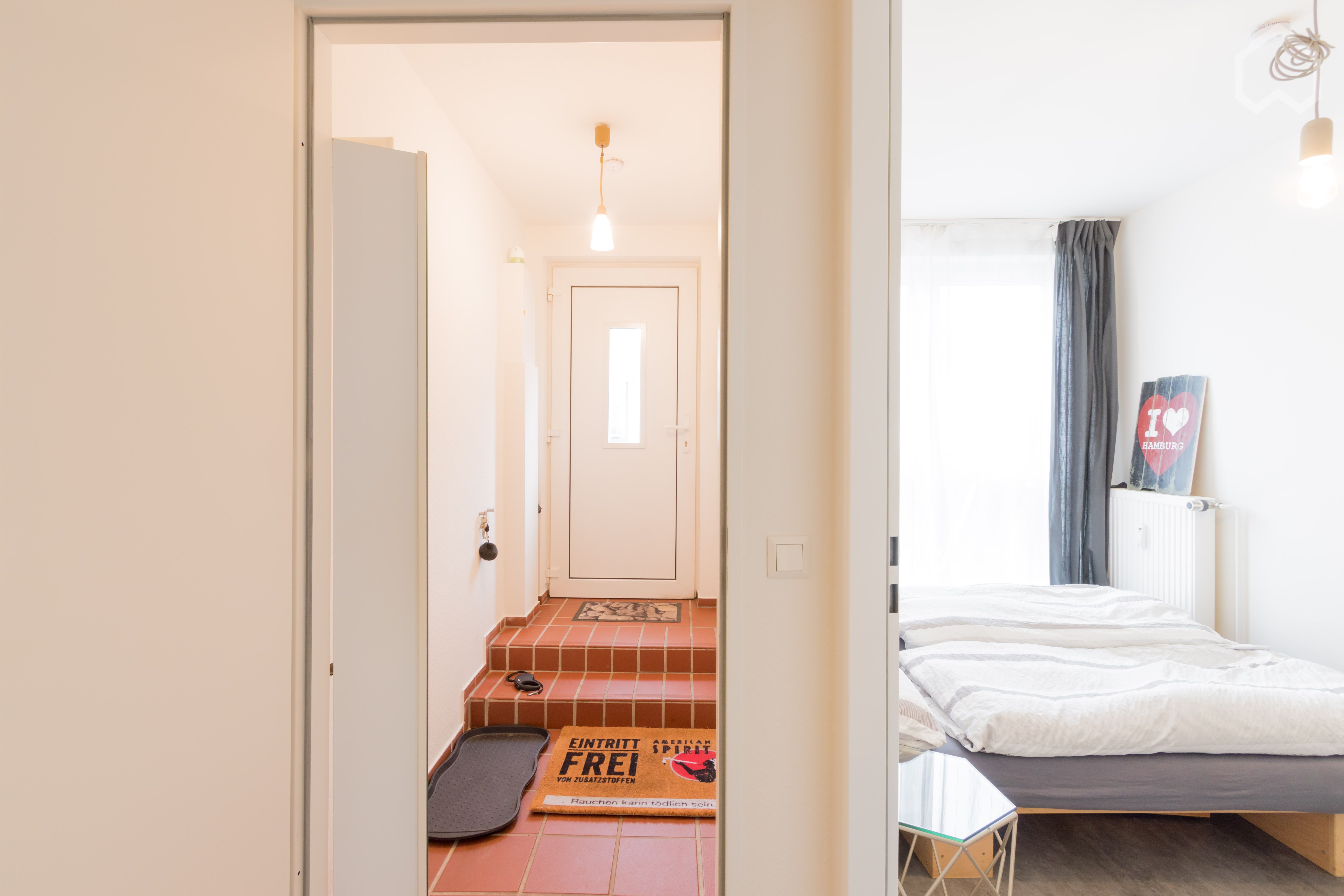 Spacious And Cozy Suite In Nice Area With Balcony - 25