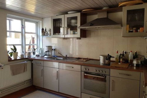 Beautiful old town house, centrally located, renovated and furnished