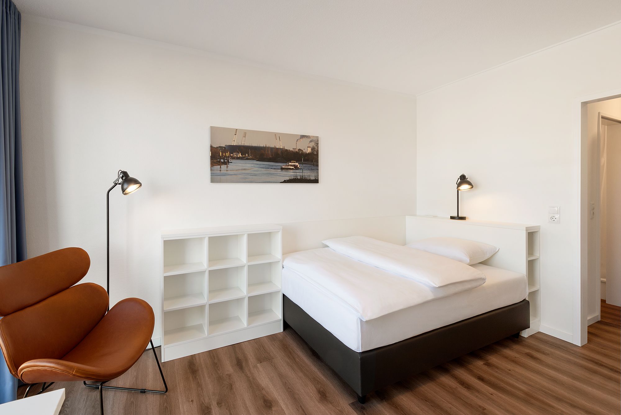 Beautiful Apartment On The Banks Of The Weser With Panoramic View Of The Historic Old Town, Directly - 1