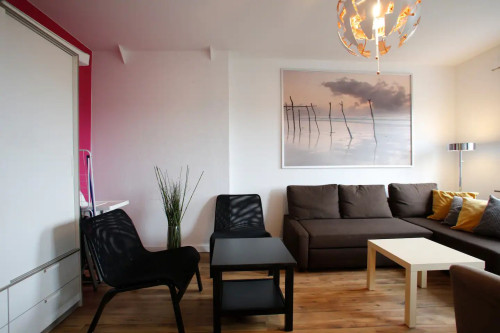 Well cut 3-room apartment in the trendy district of St. Pauli - Gallery - 9