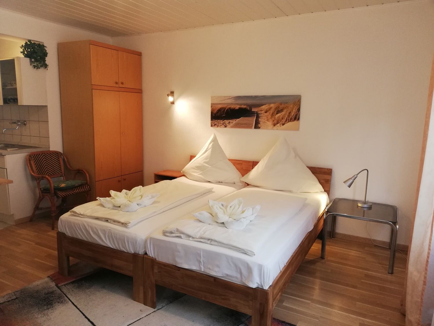  Bright & Homelike Temporary Apartment In Popular Area  -  Bright & homelike temporary apartment in popular area  - Gallery -  23