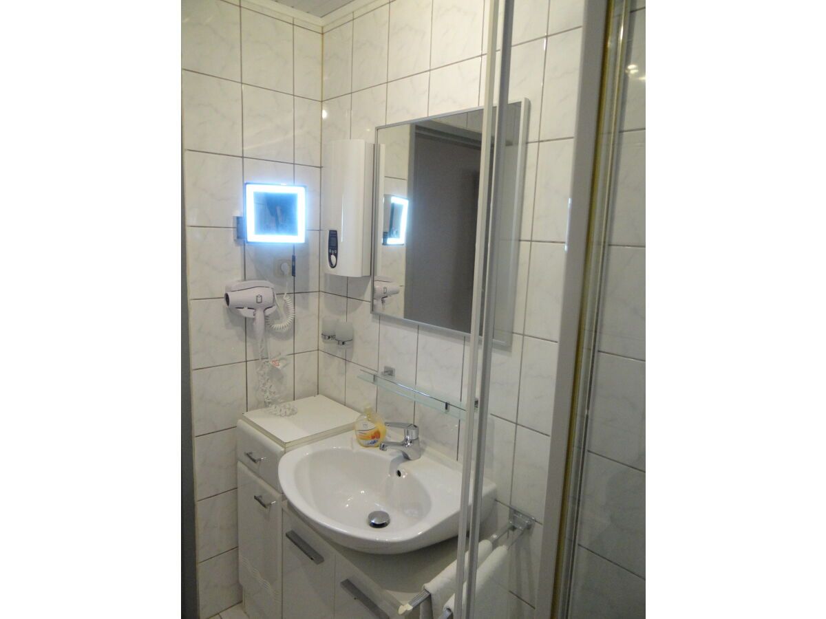  Bright & Homelike Temporary Apartment In Popular Area  -  Bright & homelike temporary apartment in popular area  - Gallery -  11
