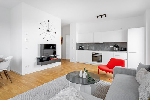 Iconic 2BR Apartment HANSEN I Balcony I next to Mercedes I Stuttgart I Kitchen I Home Office - Gallery - 11