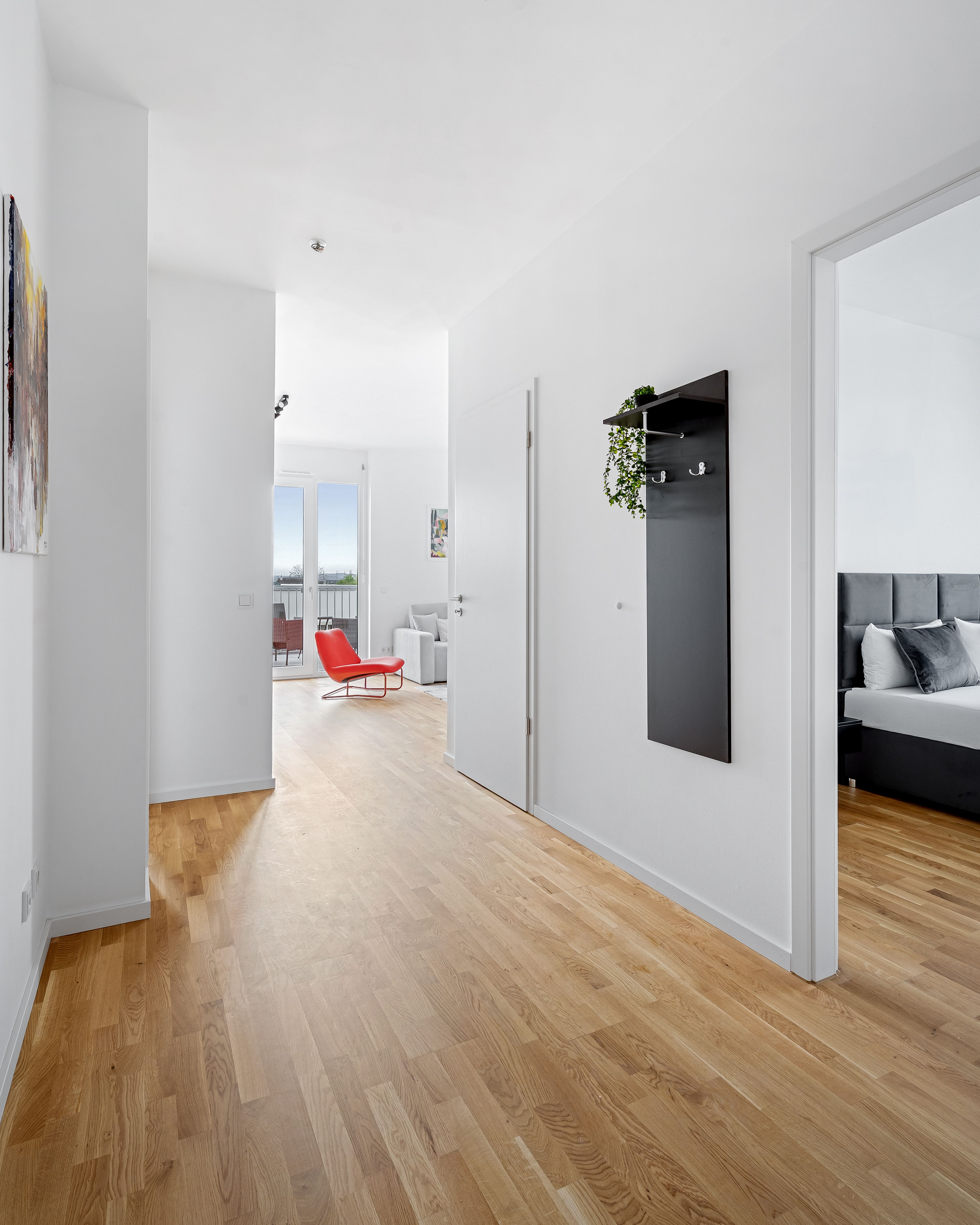 Iconic 2BR Apartment HANSEN I Balcony I Next To Mercedes I Stuttgart I Kitchen I Home Office - 4