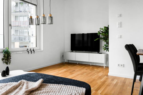 Luxus 2BR Apartment FRITZ I Balcony I next to Mercedes I Stuttgart I Kitchen I Home Office