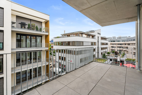 Luxus 2BR Apartment FRITZ I Balcony I next to Mercedes I Stuttgart I Kitchen I Home Office - Gallery - 13