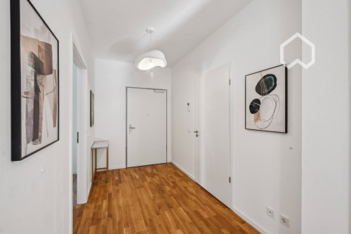 Artistic 3-room Apartment I Garden I next to Mercedes I Stuttgart I Kitchen I Home Office