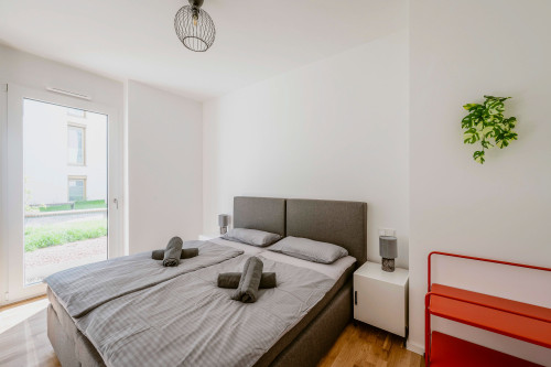 Artistic 3-room Apartment I Garden I next to Mercedes I Stuttgart I Kitchen I Home Office