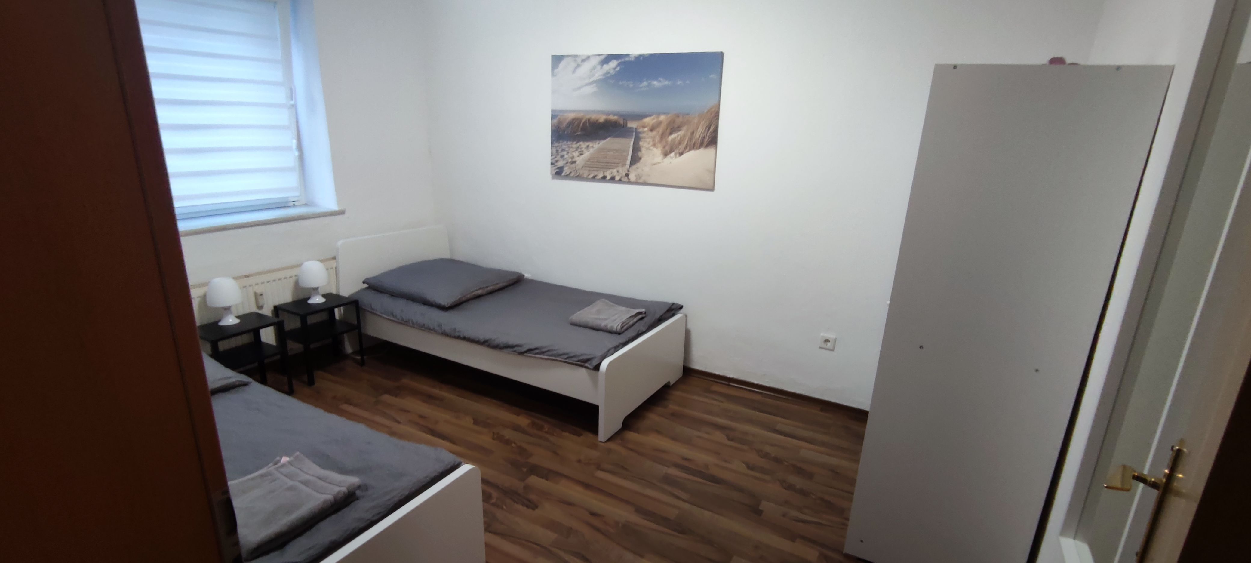 Beautiful Freshly Renovated Central Apartment In The Middle Of Frechen City - 15