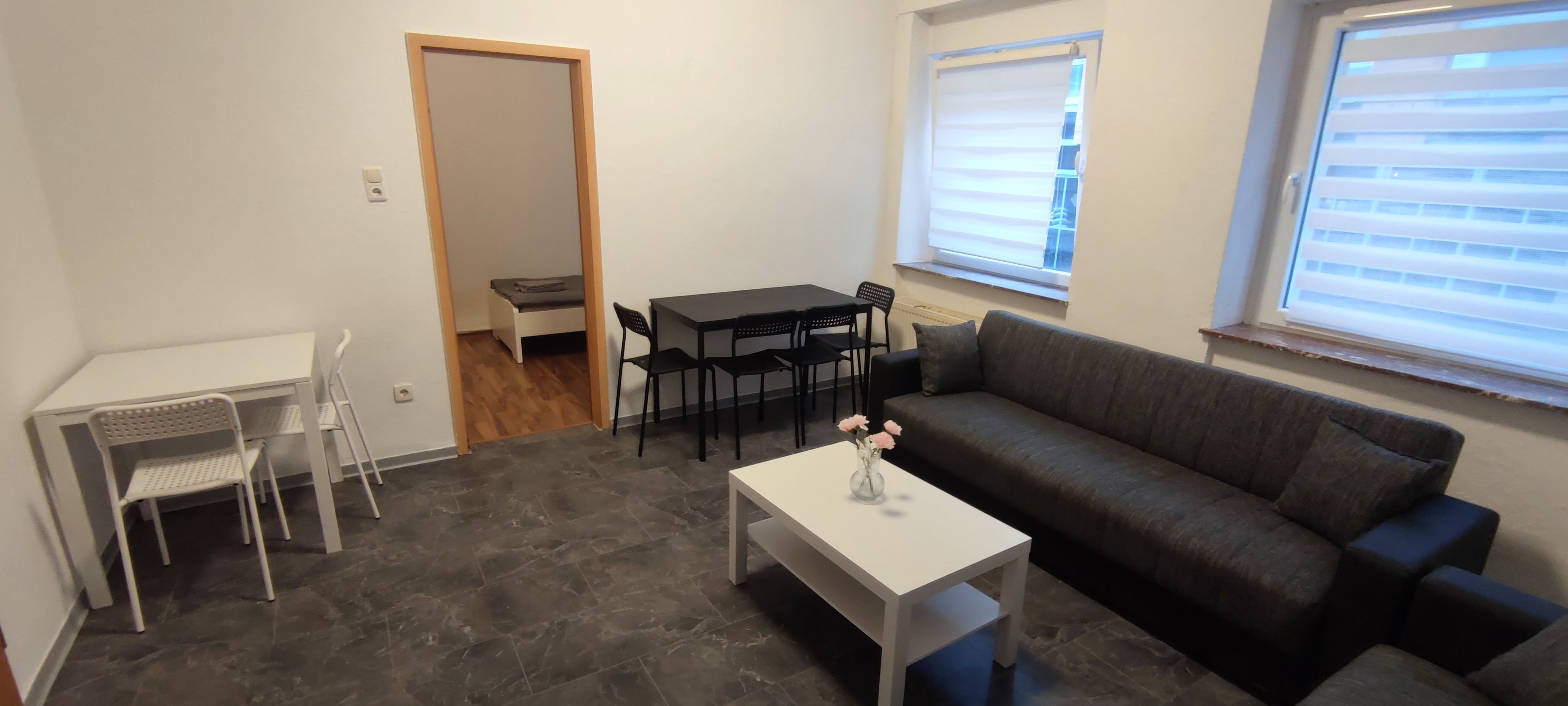 Beautiful Freshly Renovated Central Apartment In The Middle Of Frechen City - 22