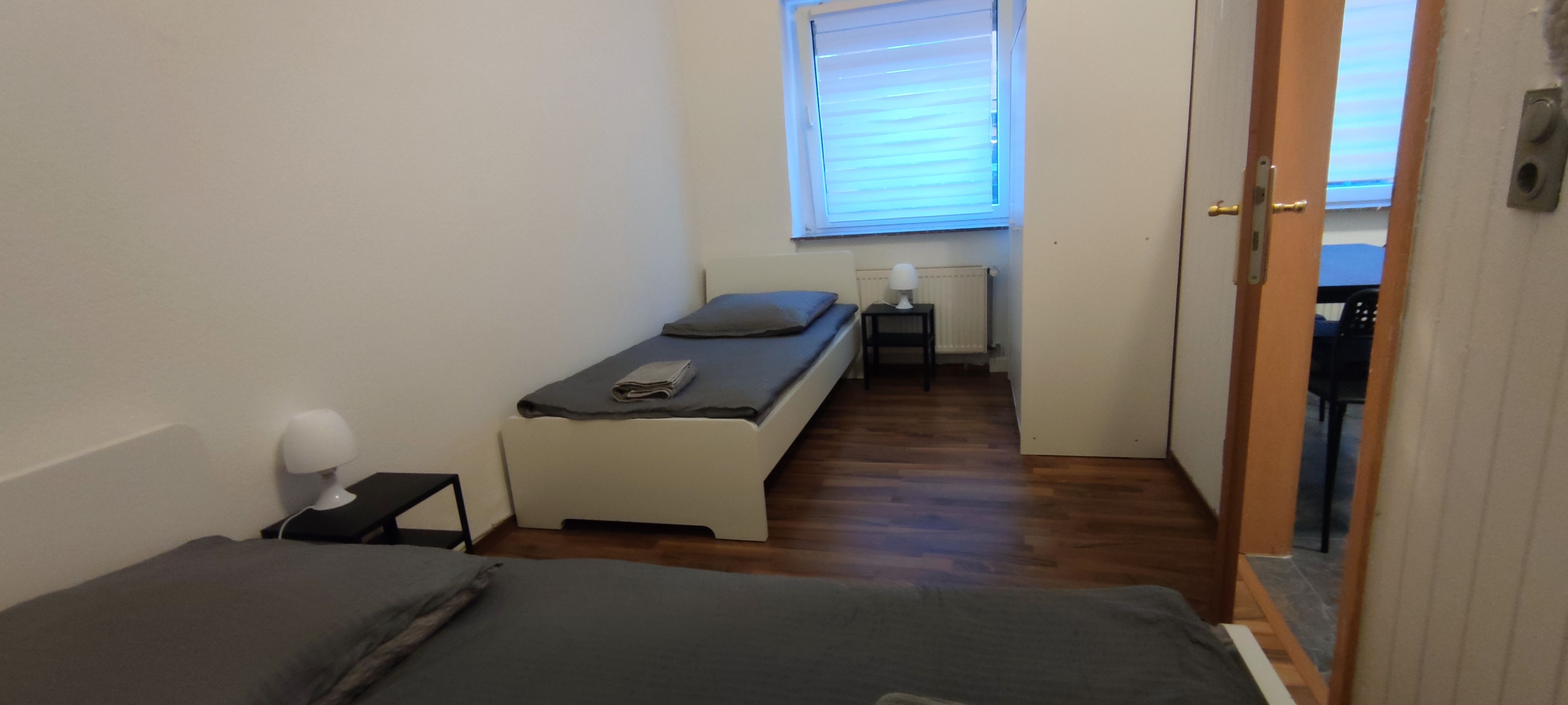 Beautiful Freshly Renovated Central Apartment In The Middle Of Frechen City - 4