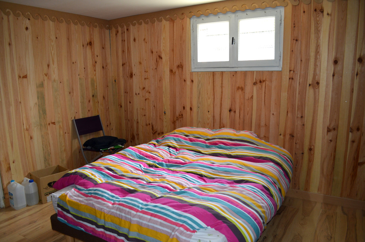  Downstairs Bedroom(Single Bed)  -  Stay in the heart of Loire Valley   - Gallery -  1