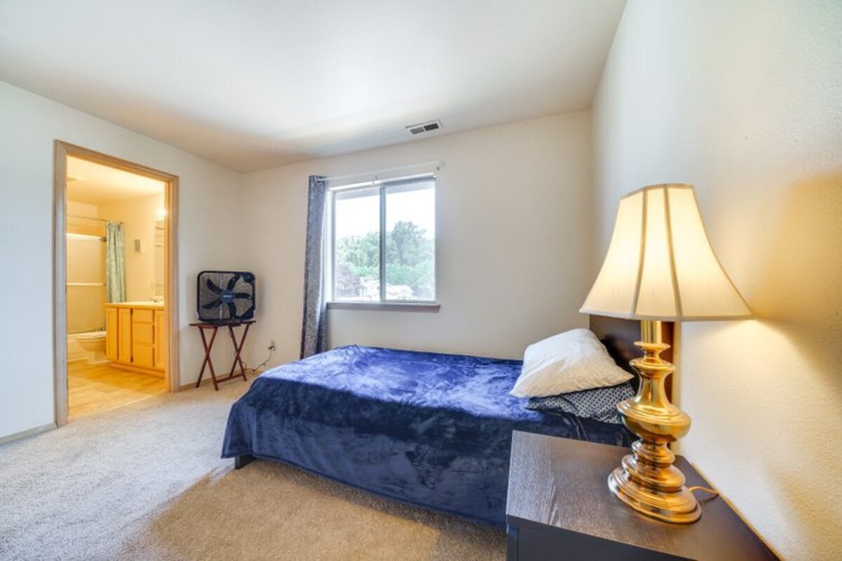  Double Room 2(Single Bed)  -  Cedar River Hideaway   - Gallery -  1