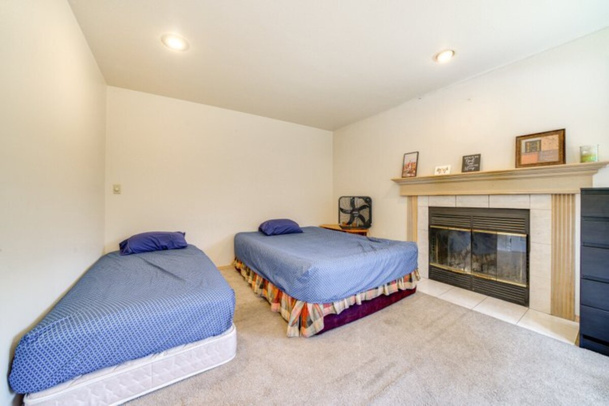  Triple Room 4(Single Bed)  -  Cedar River Hideaway   - Gallery -  1