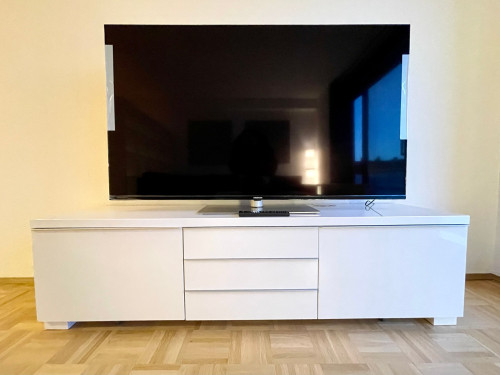 Exclusively furnished apartment with a spacious rooftop terrace in a central location