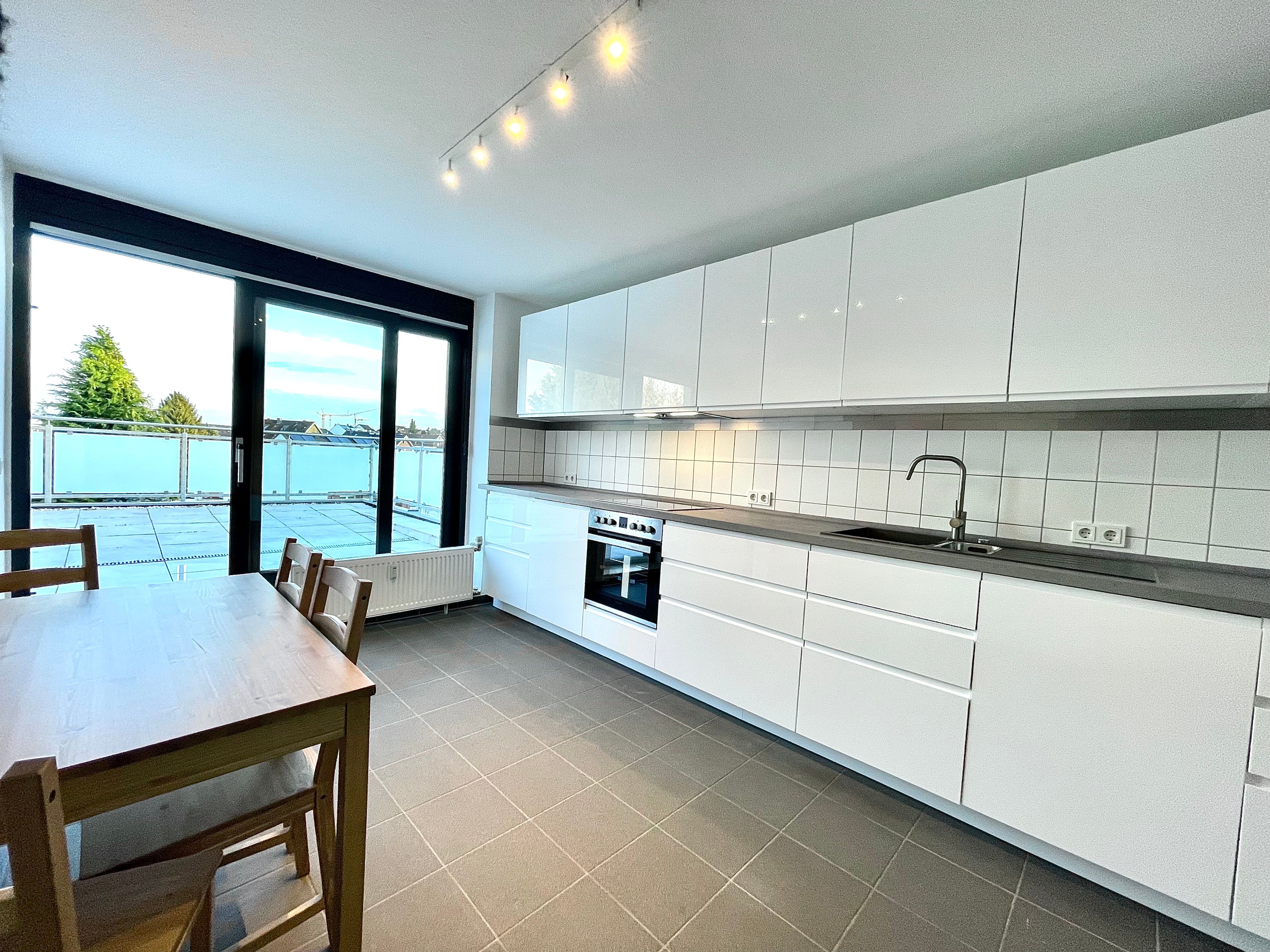  Exclusively Furnished Apartment With A Spacious Rooftop Terrace In A Central Location  -  Exclusively furnished apartment with a spacious rooftop terrace in a central location  - Gallery -  10