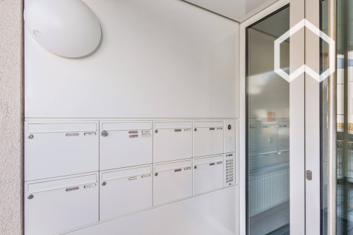 2BR Design Apartment LOUIS I Parking I Balcony I Mercedes-Benz I Family-friendly