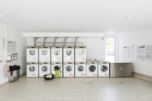 Rooftop Apartment by Rabe Balcony Fitness Coworking Parking Washing machine