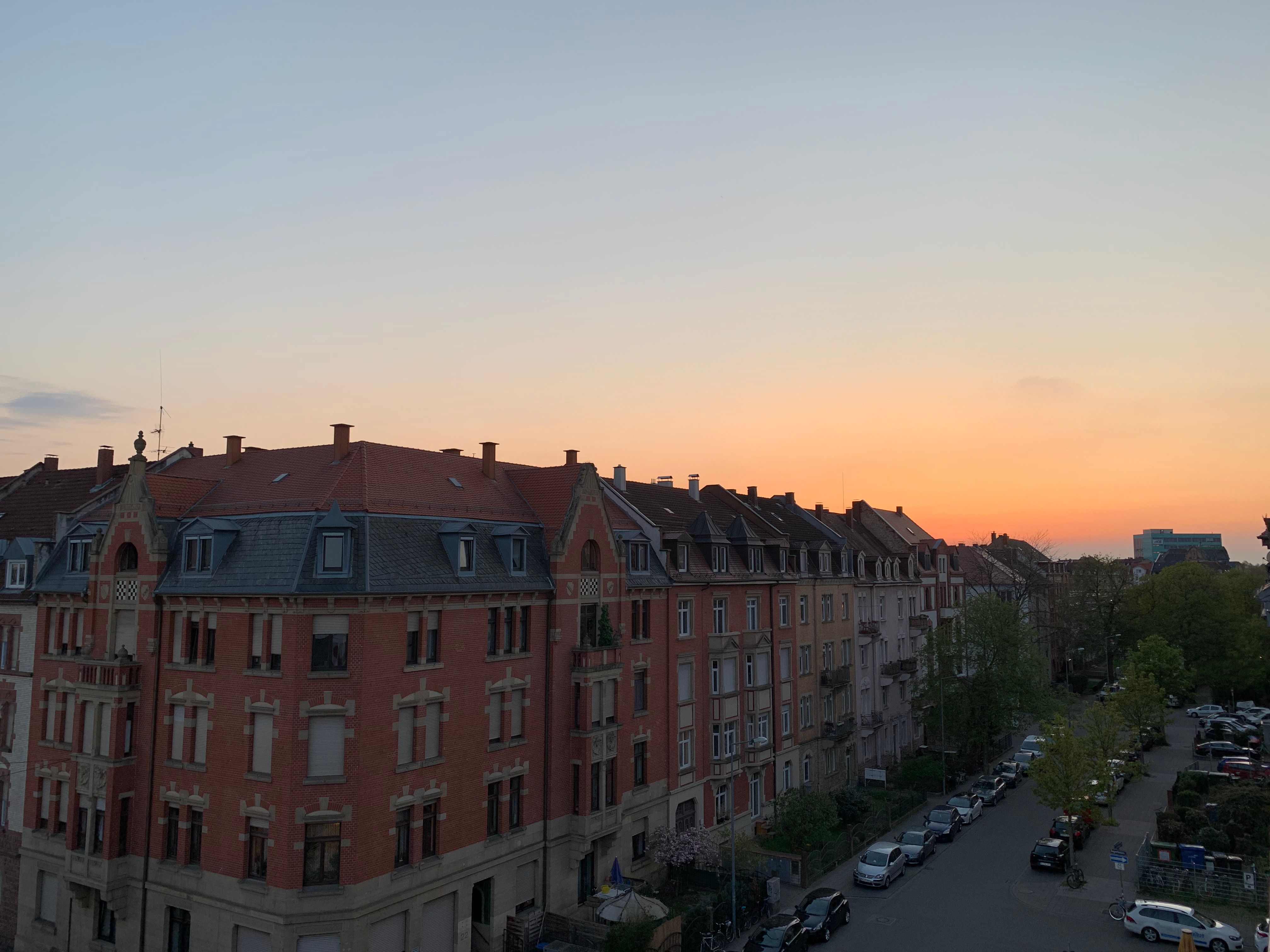  Rooftop Apartment By Rabe Balcony Fitness Coworking Parking Washing Machine  -  Rooftop Apartment by Rabe Balcony Fitness Coworking Parking Washing machine  - Gallery -  10