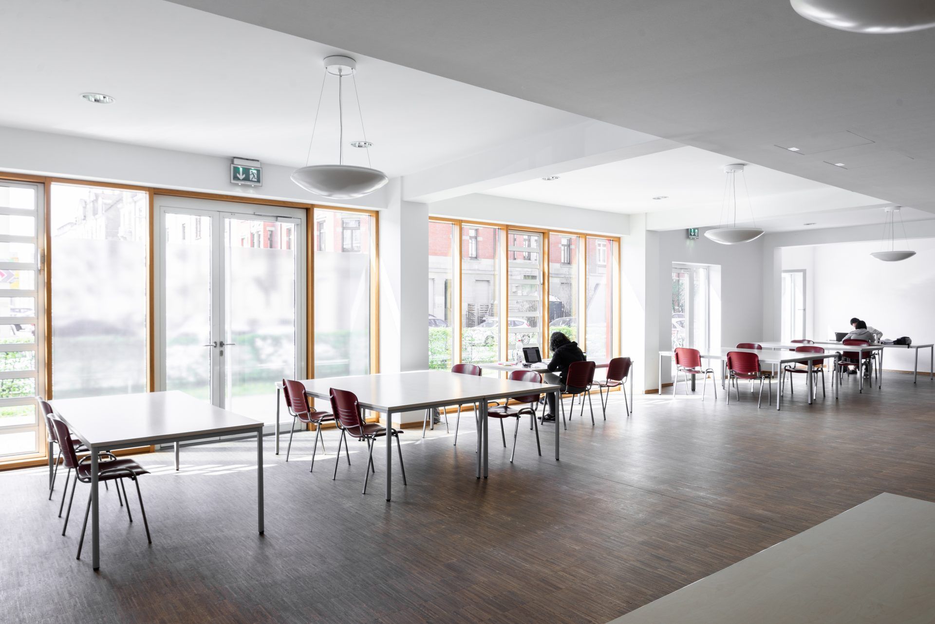  Rooftop Apartment By Rabe Balcony Fitness Coworking Parking Washing Machine  -  Rooftop Apartment by Rabe Balcony Fitness Coworking Parking Washing machine  - Gallery -  5