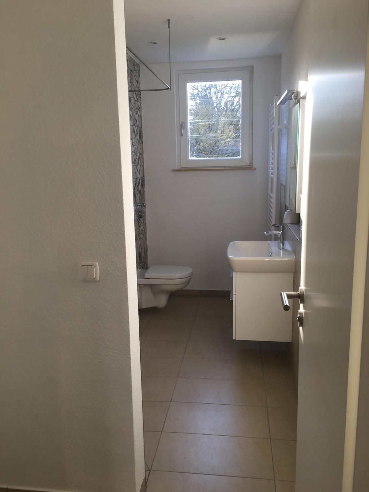 Charming Spacious "Home Away From Home" With Garden! - 2