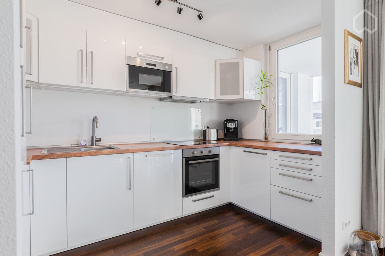  Luxury And Modern 3-Room Apartment Next To Mercedes I Stuttgart I Kitchen I Home Office  -  Luxury and modern 3-room Apartment next to Mercedes I Stuttgart I Kitchen I Home Office  - Gallery -  5