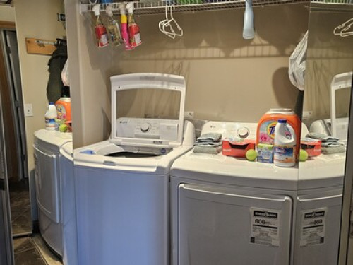 Spacious Private Room with Ensuite