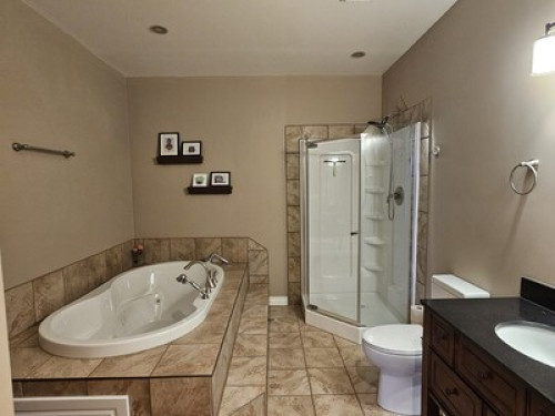 Spacious Private Room with Ensuite