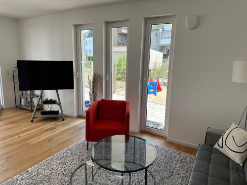 Very nice temporary home with private garden