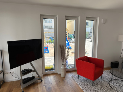 Very nice temporary home with private garden