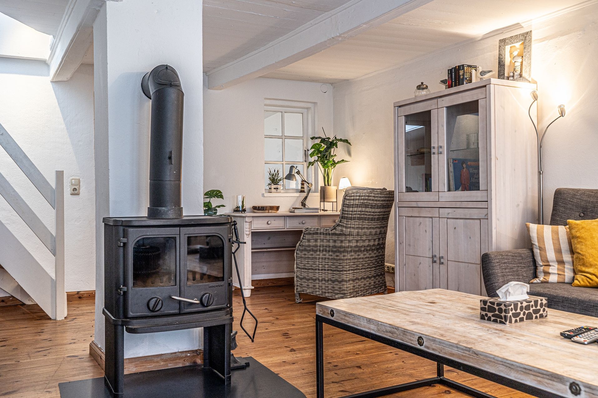 Rustic House On 3 Levels With Roof Terrace - 9
