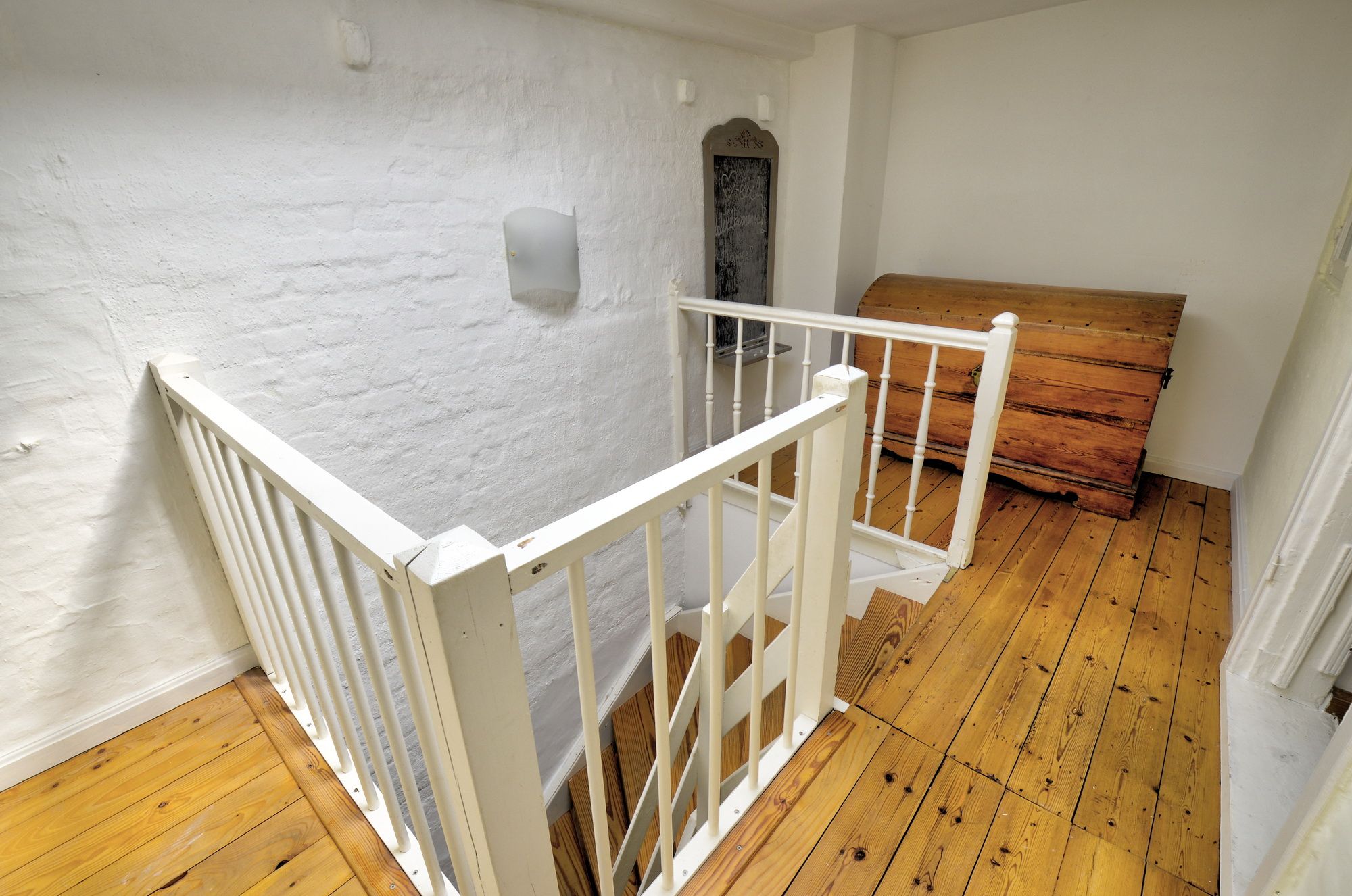 Rustic House On 3 Levels With Roof Terrace - 13
