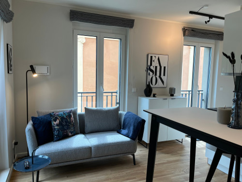 Stylish Apartment with Balcony – Peaceful Living Next to Sanssouci Park - Gallery - 24