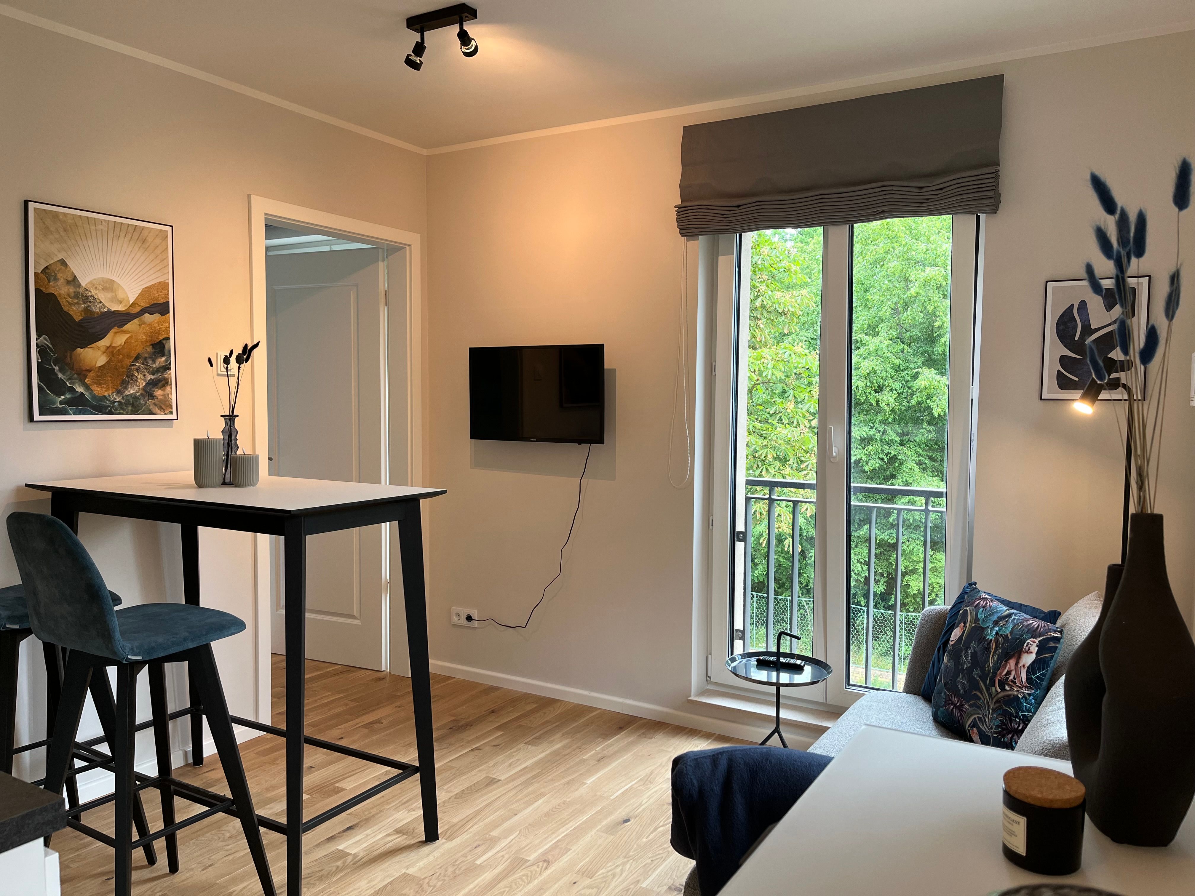 Stylish Apartment With Balcony – Peaceful Living Next To Sanssouci Park - 25
