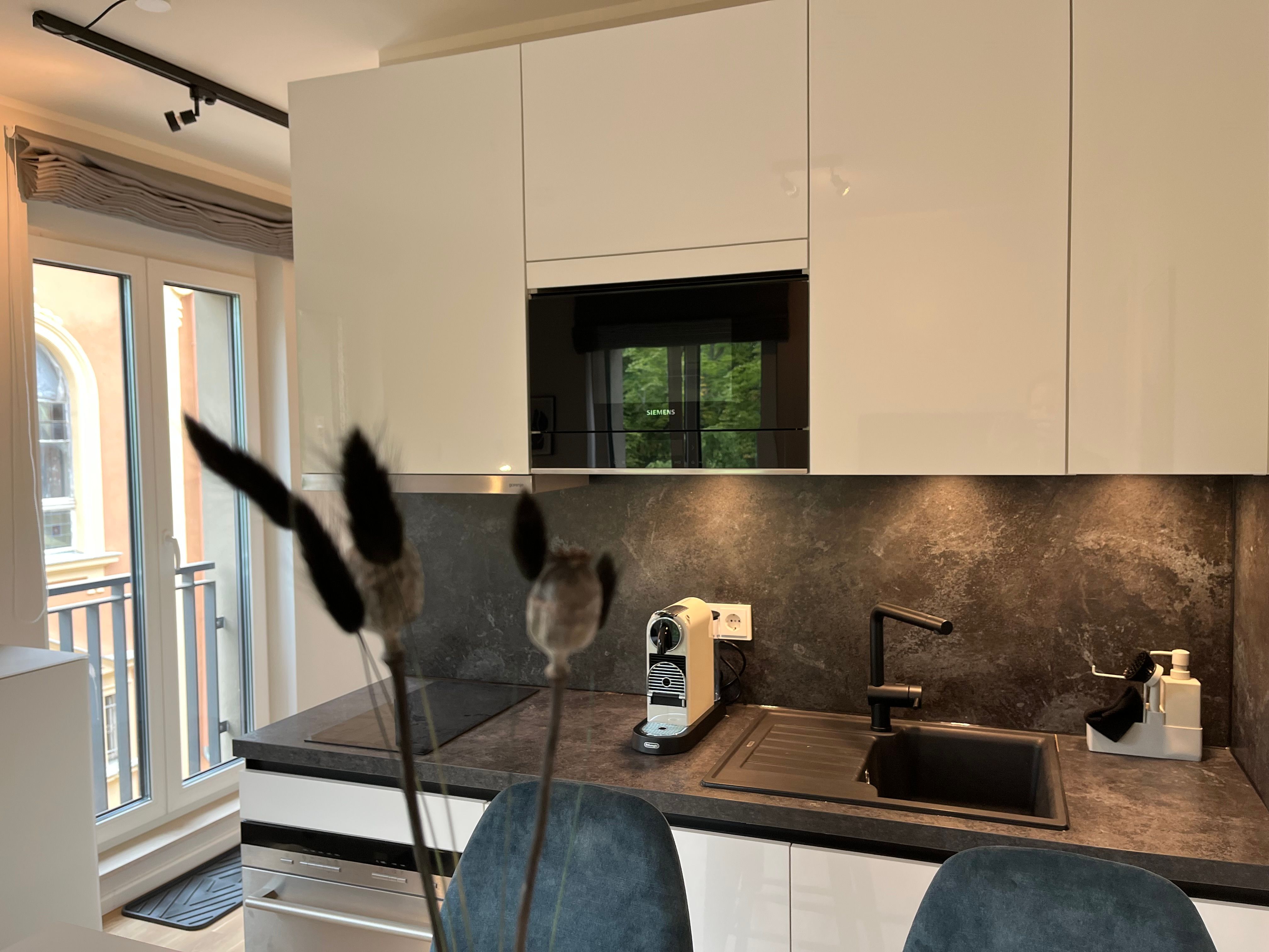 Stylish Apartment With Balcony – Peaceful Living Next To Sanssouci Park - 17