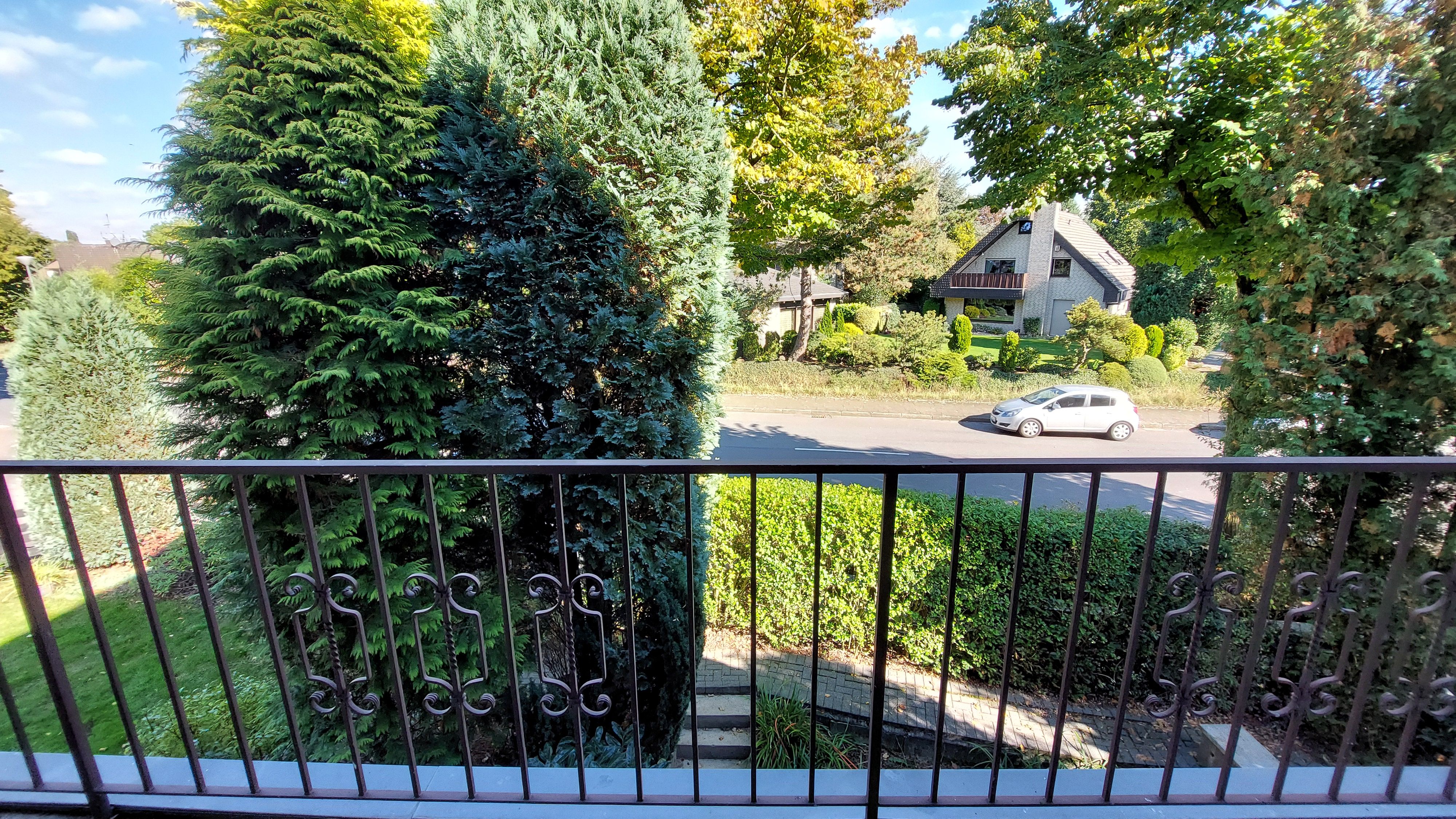  Furnished 3.5-Room Apartment With Balcony And Parking Space In A Quiet Location - Ready For Immediat  -  Furnished 3.5-room apartment with balcony and parking space in a quiet location - ready for immediate occupancy  - Gallery -  23
