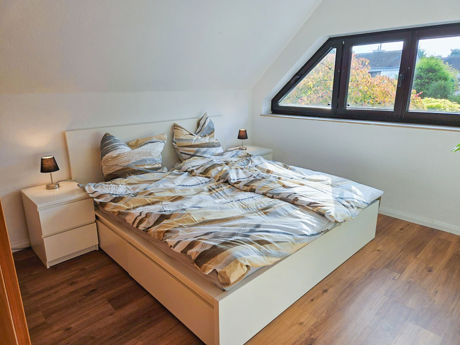  Furnished 3.5-Room Apartment With Balcony And Parking Space In A Quiet Location - Ready For Immediat  -  Furnished 3.5-room apartment with balcony and parking space in a quiet location - ready for immediate occupancy  - Gallery -  17