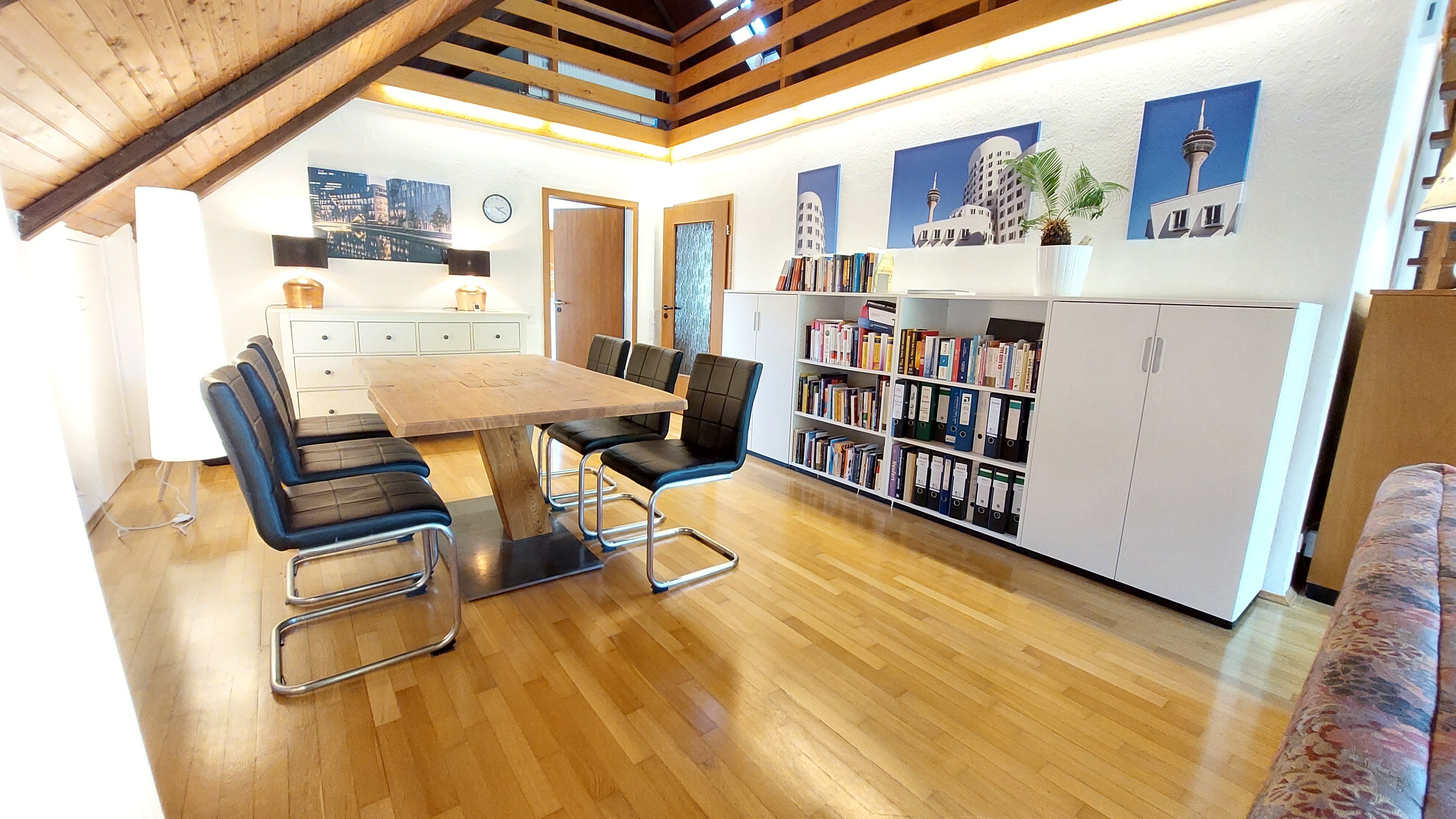  Furnished 3.5-Room Apartment With Balcony And Parking Space In A Quiet Location - Ready For Immediat  -  Furnished 3.5-room apartment with balcony and parking space in a quiet location - ready for immediate occupancy  - Gallery -  14