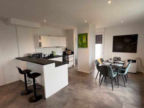 Modern 135 m² Penthouse with Balcony, A/C & Views – Near Cologne/Bonn Airport - Gallery - 27