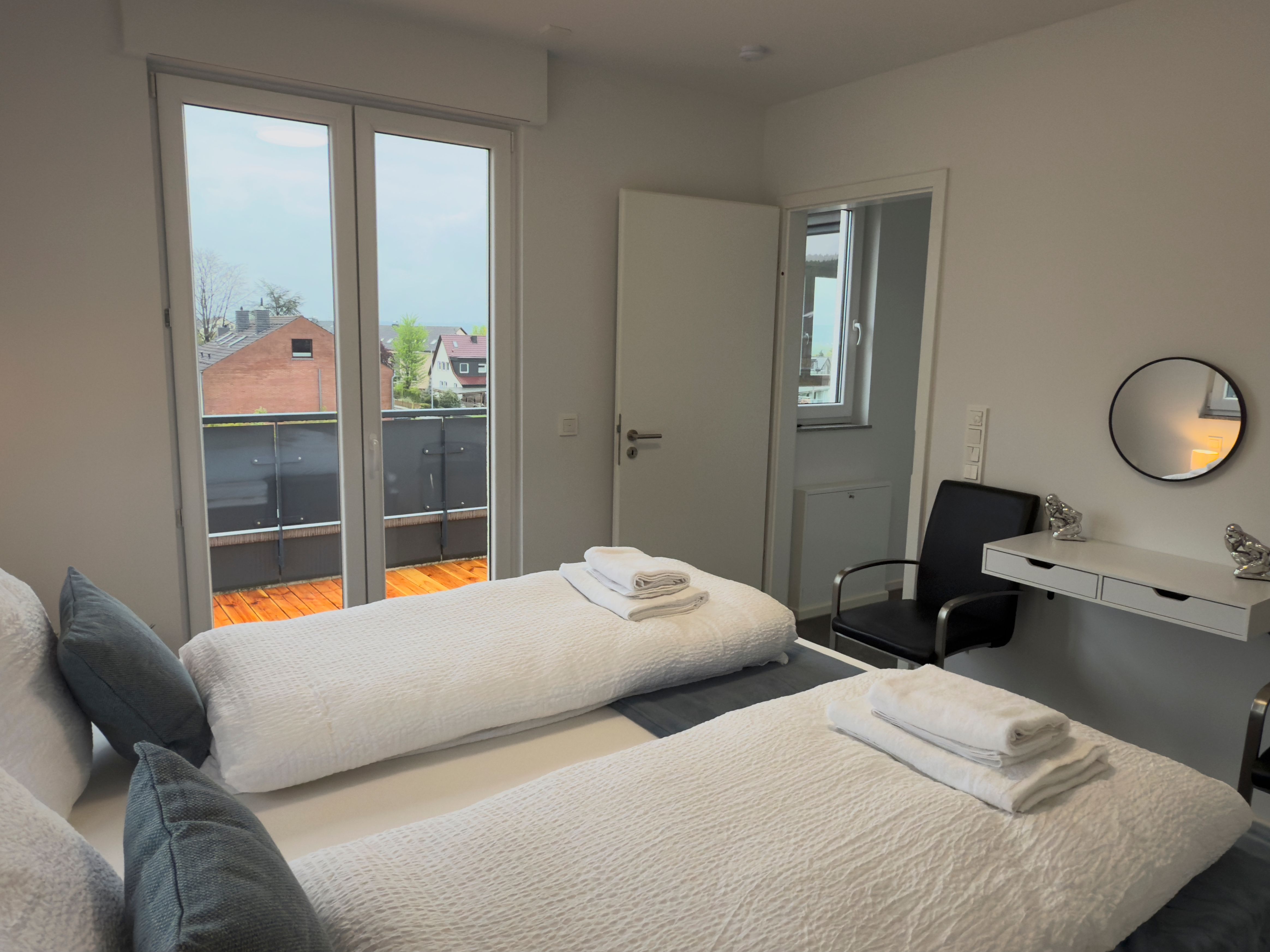 Modern 135 m² Penthouse With Balcony, A/C & Views – Near Cologne/Bonn Airport - 24