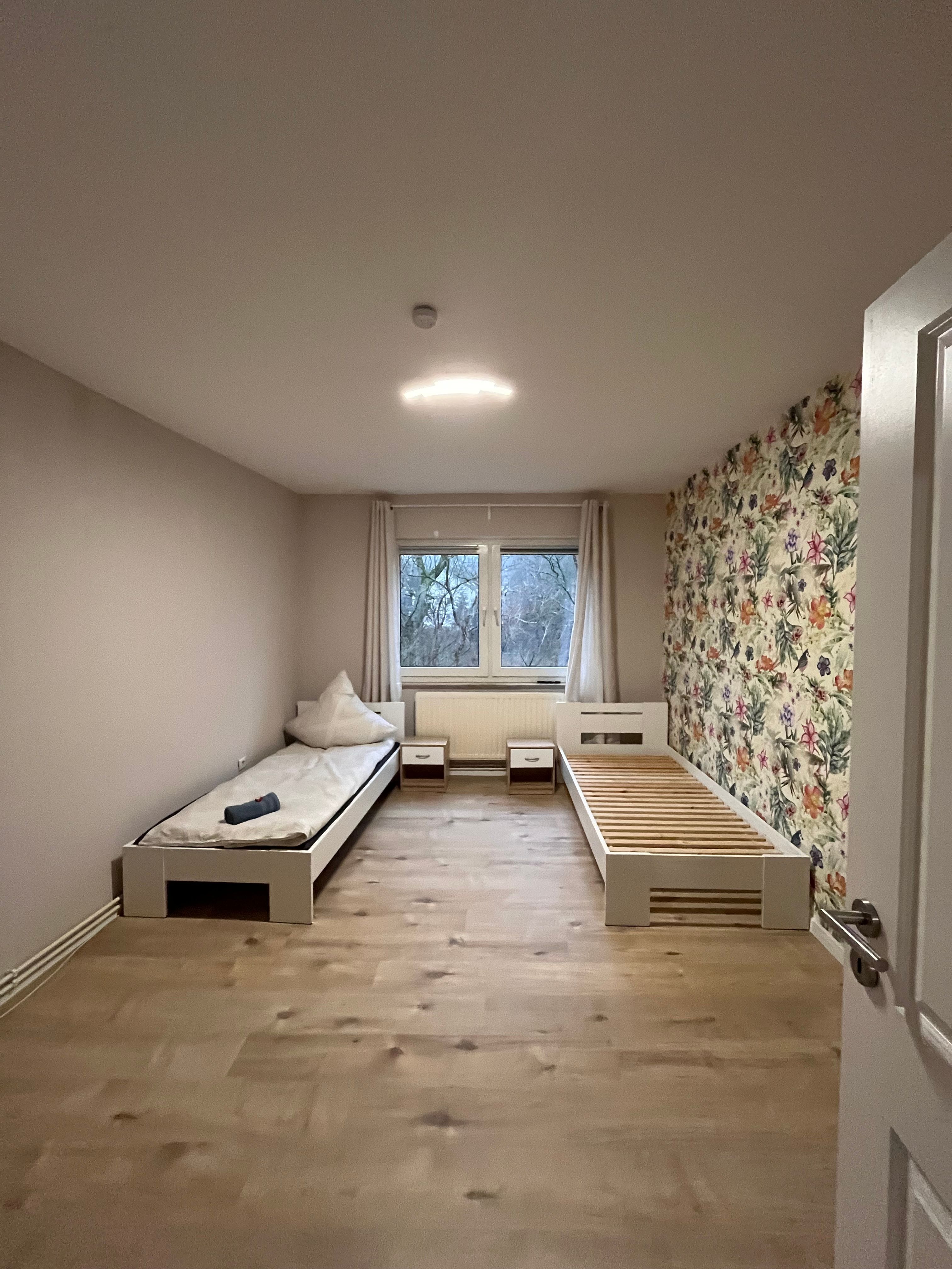 Great Suite In Popular Area - Great suite in popular area - Gallery - 12