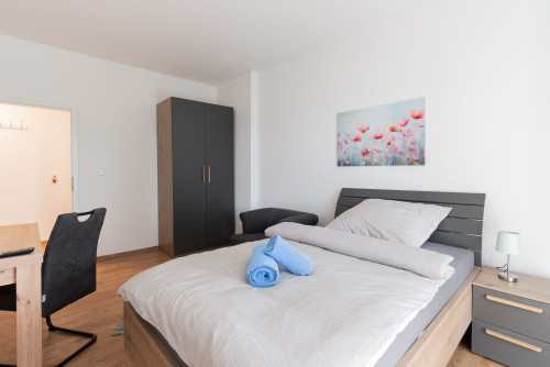 Cozy 2-Room Apartment with Balcony in Magdeburg - Gallery - 15