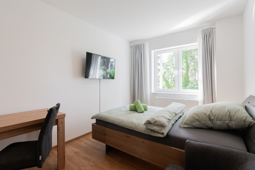 Cozy 2-Room Apartment with Balcony in Magdeburg - Gallery - 14