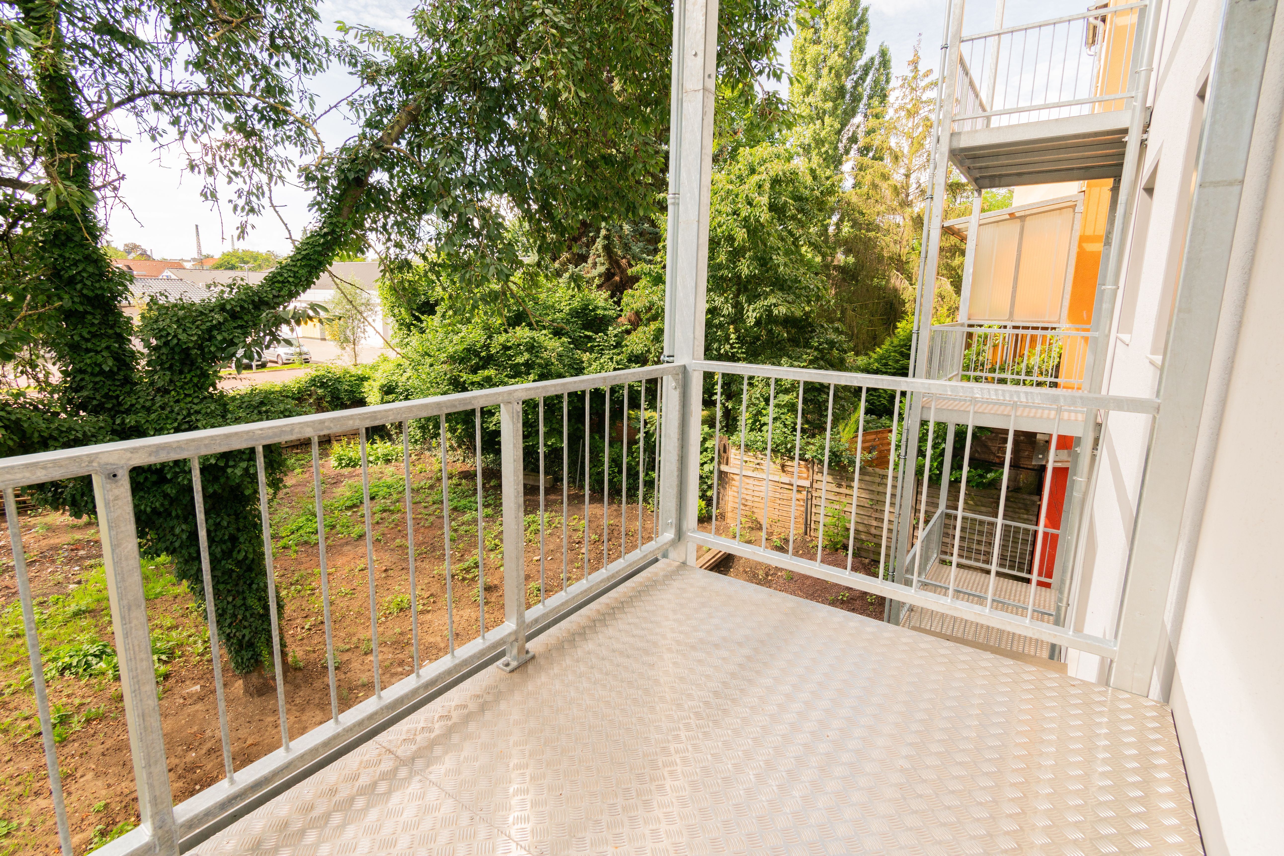 Cozy 2-Room Apartment With Balcony In Magdeburg - 8